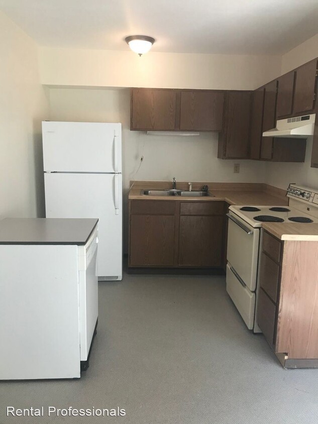Primary Photo - 2 br, 1 bath House - 228 S. 18th #3