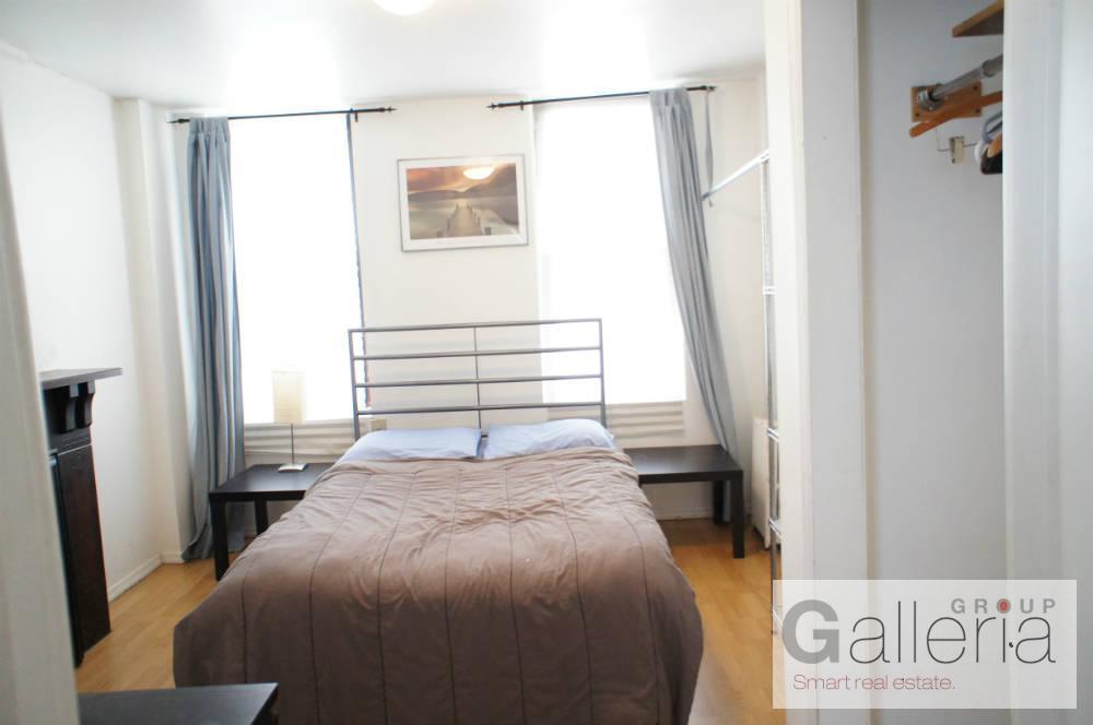 Building Photo - 213 W 28th St