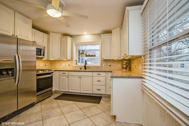 Foto del edificio - 144 S Greenwood Ave