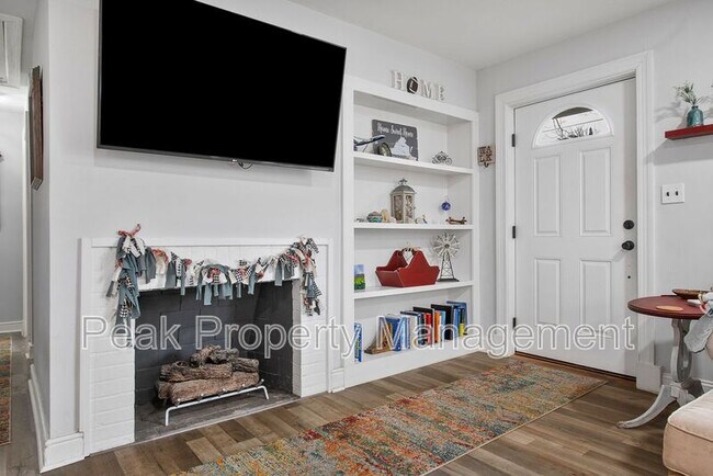 Foto del edificio - 5517 Danley Ln