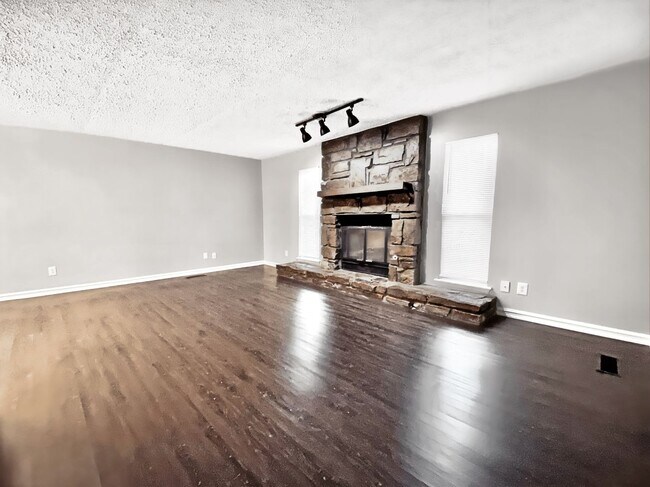 Foto del edificio - Stylish & Convenient 3/2/2 Home in Jenks