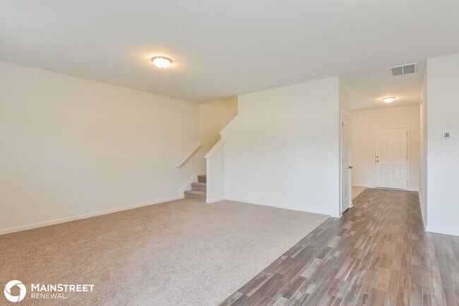 Building Photo - 724 Kenyon Spring Dr, Zebulon, NC 27597