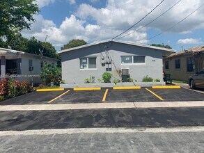 Building Photo - 413 NW 4th Ave