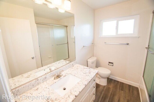 Foto del edificio - 520 University Ave