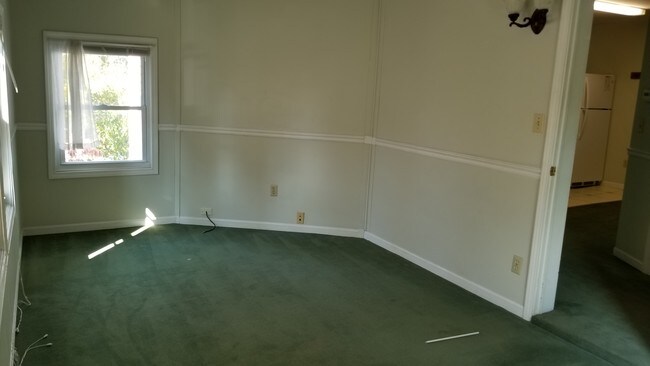 Foto del edificio - 631 N Walnut St