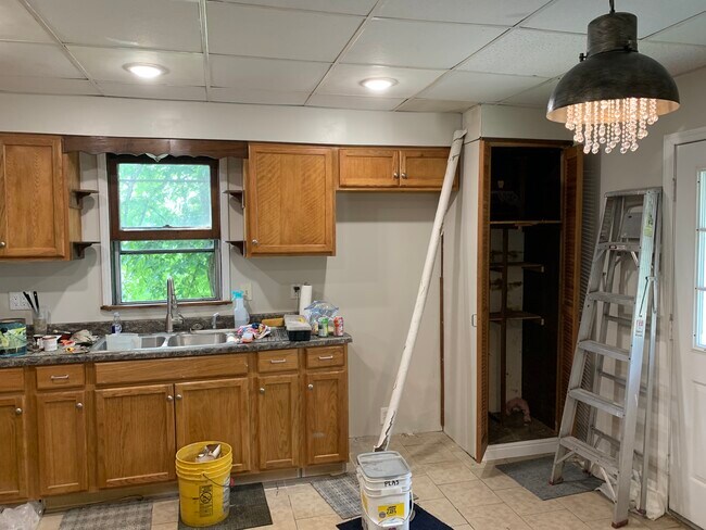 foto de la cocina para comer #1 - 437 2nd St