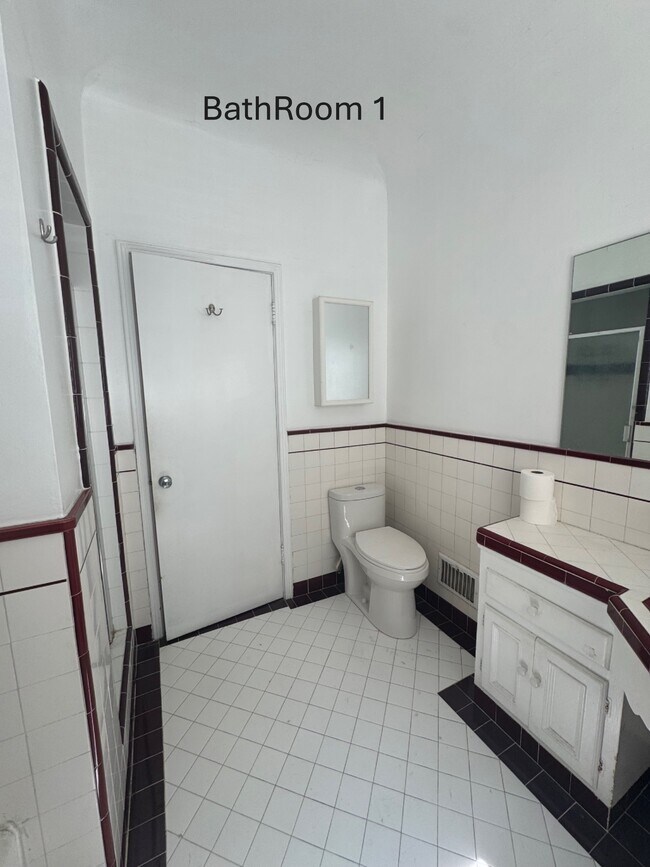 Foto del edificio - 8325 W 1st St