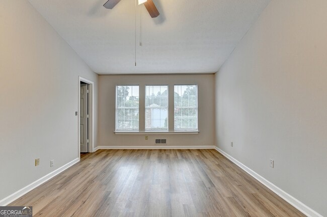 Foto del edificio - 2115 Glynmoore Dr
