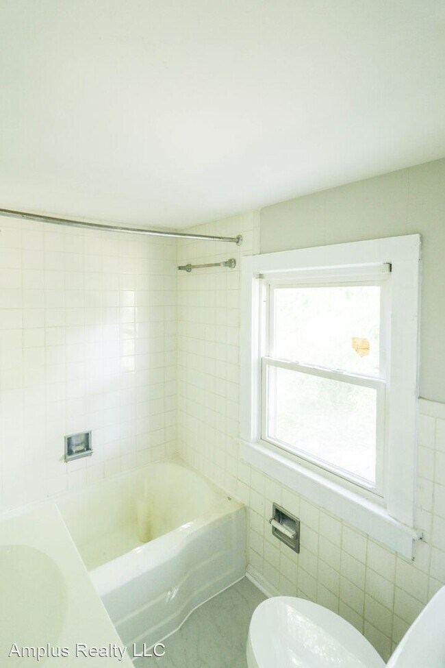 Foto del edificio - 2 br, 2 bath House - 6928  Harrison Rd