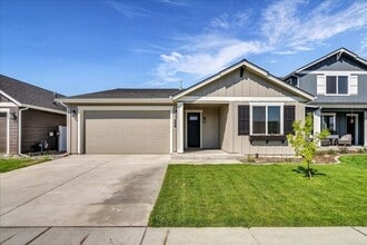 Building Photo - 2923 N Corvus St