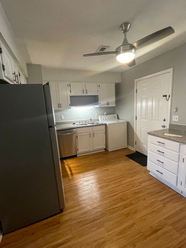 Building Photo - Excellent 2 Bedroom Home in the Nations!