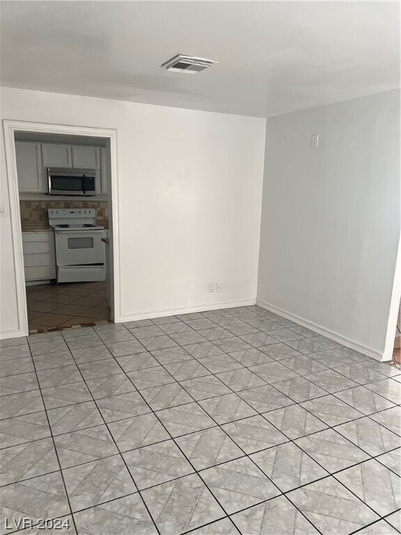 Foto del edificio - 5504 W Bartlett Ave