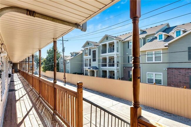 Foto del edificio - 2916 Jean Lafitte Pkwy