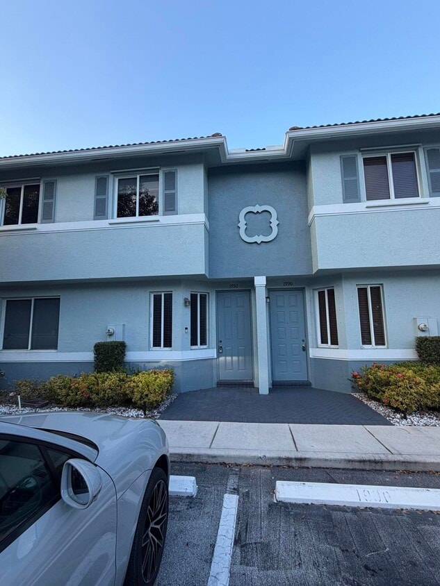 Foto principal - 1992 Alamanda Way