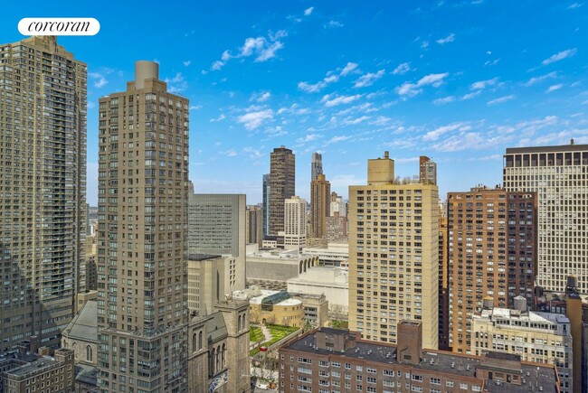 Building Photo - 347 W 57th St