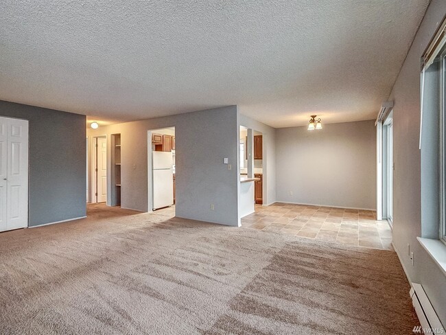 Living, dining and kitchen area - 2001 11th st