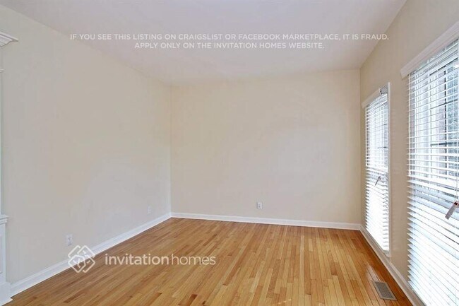 Building Photo - 3830 Providence Plantation Ln
