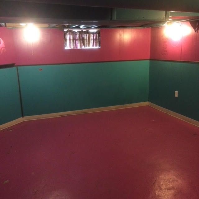 Building Photo - 552 Freeland Ave