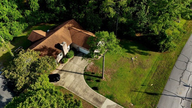 Building Photo - 714 San Juan Rd