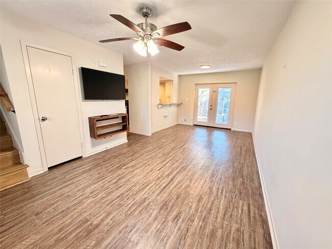 Foto del edificio - 9517 Clanton St