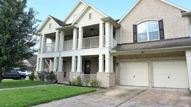 Building Photo - 21050 Florette Ln