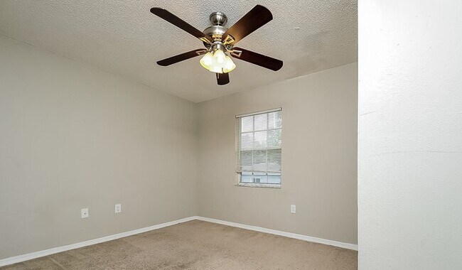Building Photo - 1659 Fruitwood Dr
