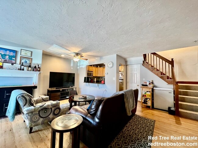 Building Photo - 154 Quincy Shore Dr