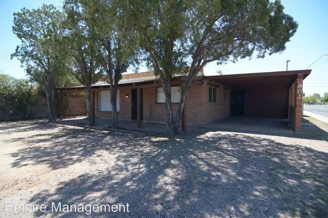 Foto del edificio - 3 br, 2 bath House - 802 E. Seneca St