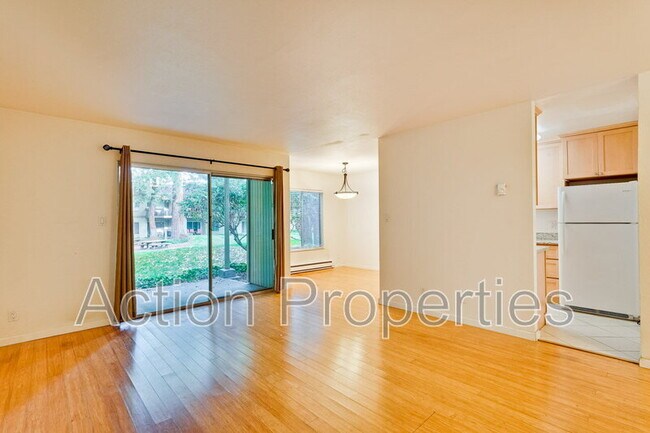 Foto del edificio - 505 Cypress Point Dr