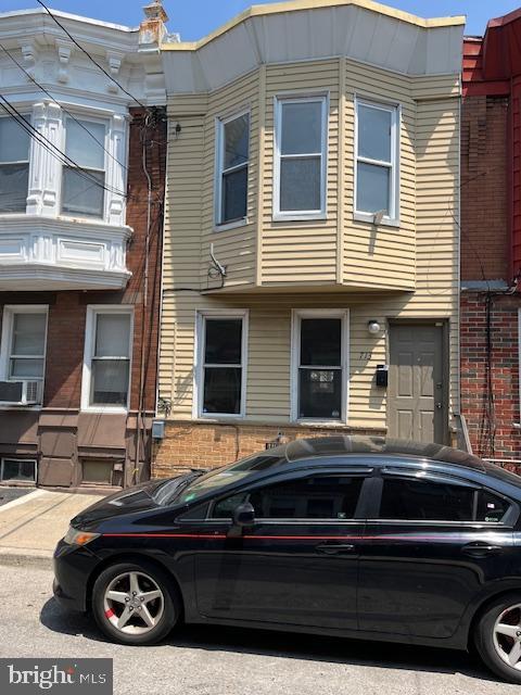Primary Photo - 713 Watkins St
