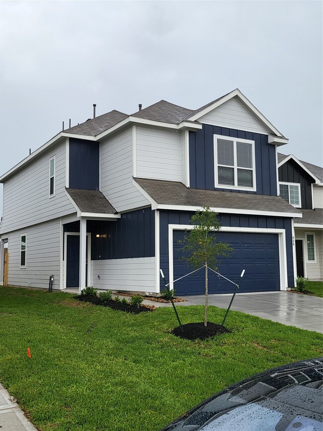 Building Photo - 946 Grand Emperor DR