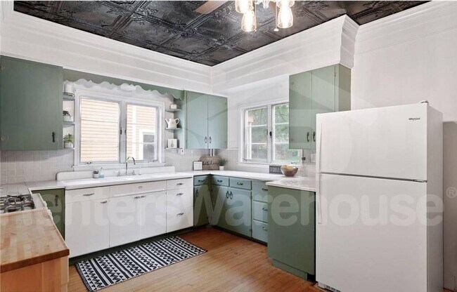 Foto del edificio - 1004 6th St S