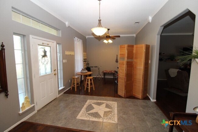 Foto del edificio - 775 Cactus Ln