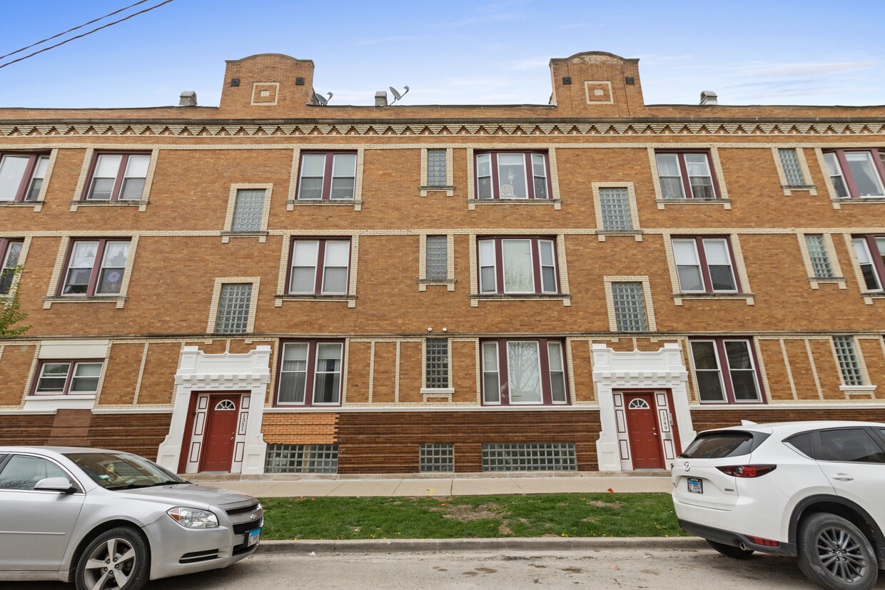 Foto principal - 1351 N Washtenaw Ave
