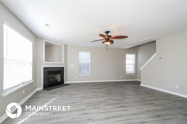 Building Photo - 977 Peachtree Meadows Cir