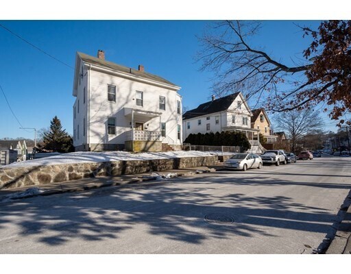 Foto principal - 170 Poplar St