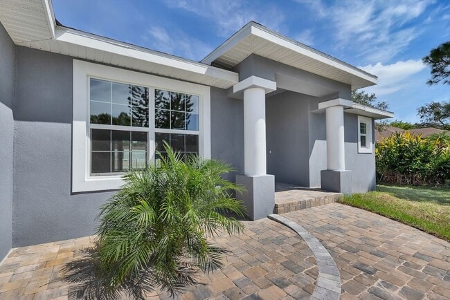 Building Photo - South Venice Annual Pool Home for Rent