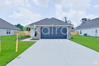 Building Photo - 13739 Pinyon Dr