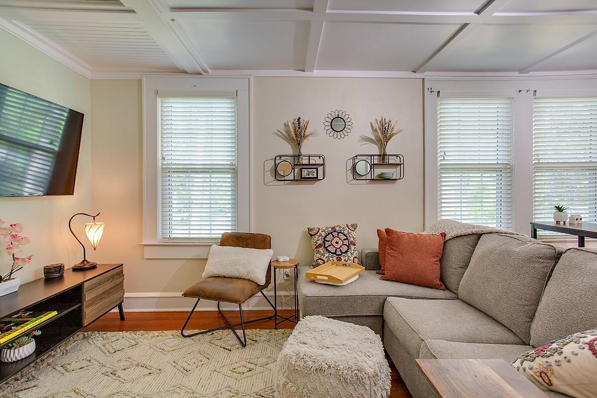 Foto principal - 205 Cactus St
