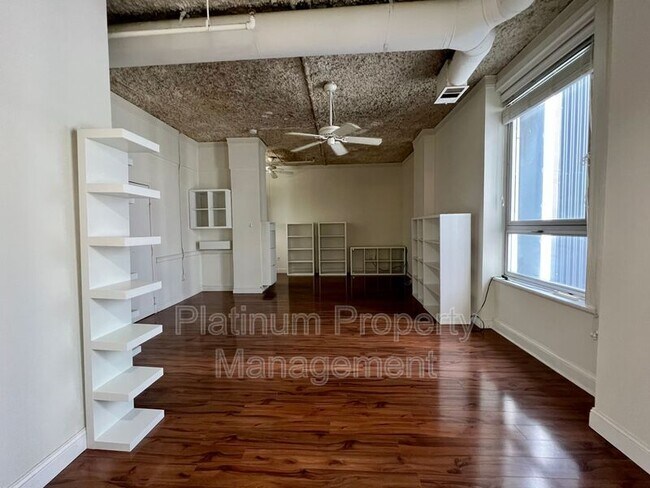 Building Photo - 20 Marietta St NW