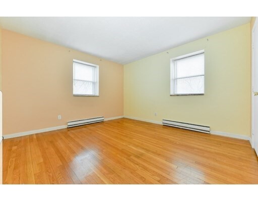 Building Photo - 75 Waldemar Ave