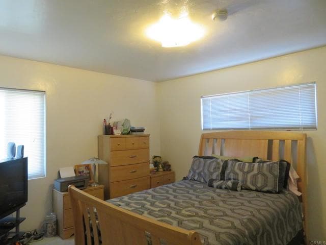 Building Photo - 1127 Hilltop Dr