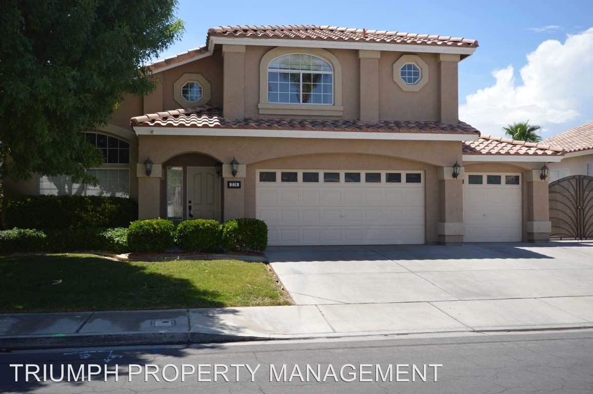Primary Photo - 4 br, 3 bath House - 270 Helmsdale Dr.