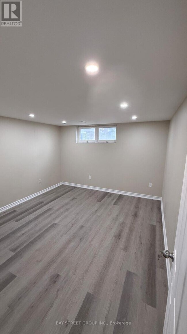 Photo du bâtiment - 3 Sheldonbury Crescent