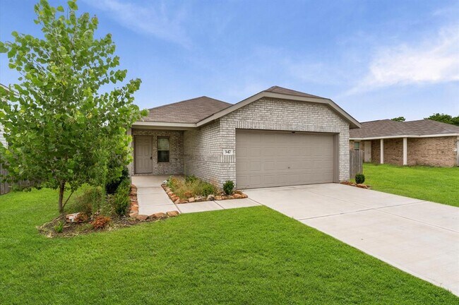 Building Photo - 347 Riverwood Village Ln