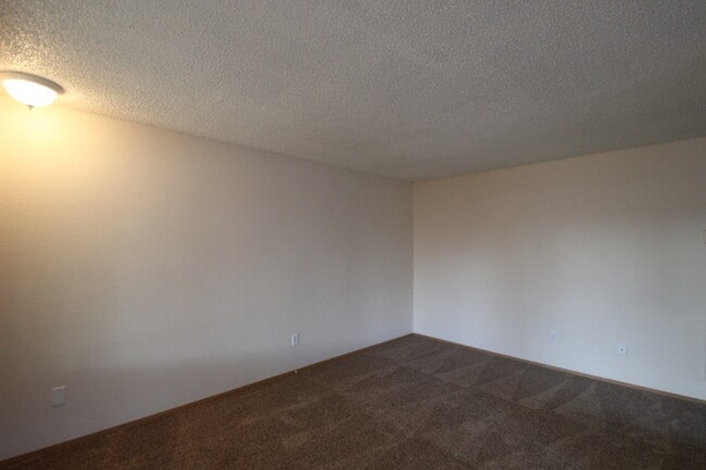 Foto del edificio - 3107 NE Whitman Ave