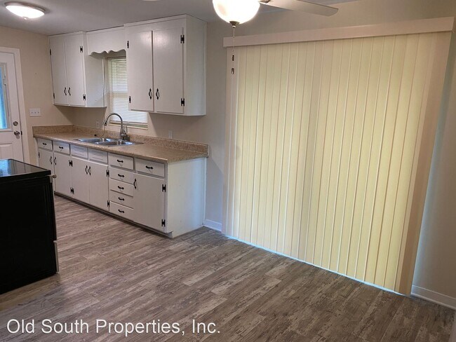 Foto del edificio - 3 br, 2 bath House - 6210 Hilltop Rd
