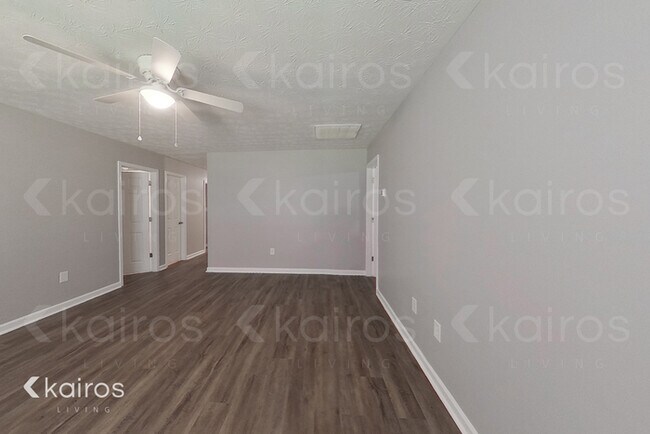 Building Photo - 151 Beaver Pointe Drive