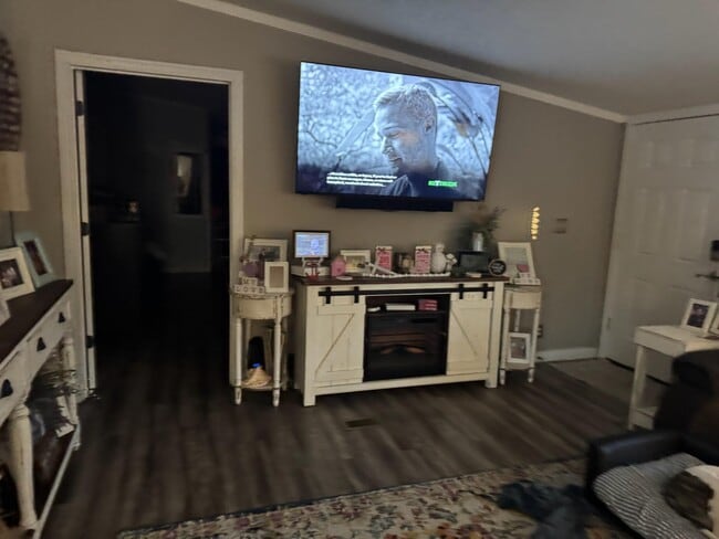 Building Photo - 5170 Silo Rd