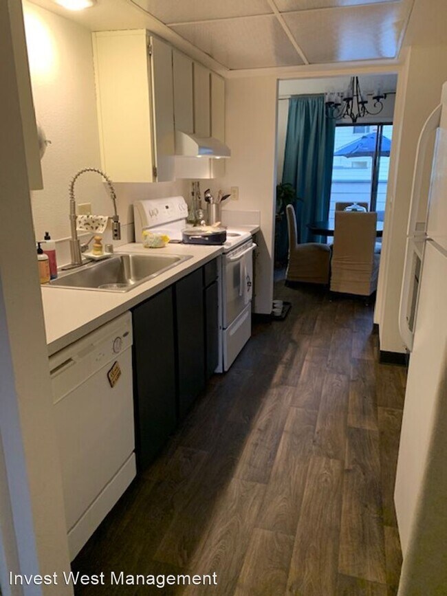 Building Photo - 2 br, 2 bath House - 8604 NE MASON DRIVE, #13